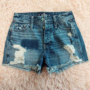NWOT Hollister High Rise Distressed Vintage Jean Short - Size 00 w23